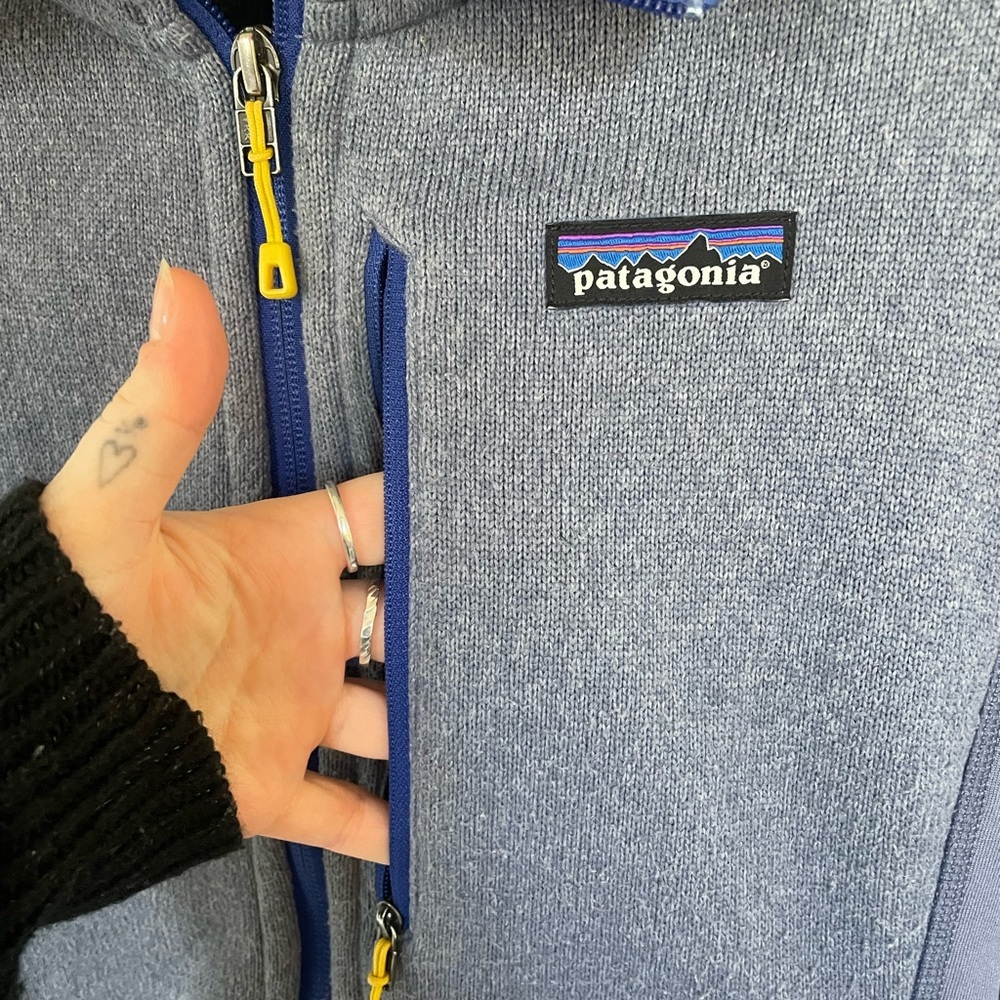 Patagonia Blue Periwinkle and Yellow Ski Jacket Performance Thumb Hole Cute NWOT - Picture 9 of 13